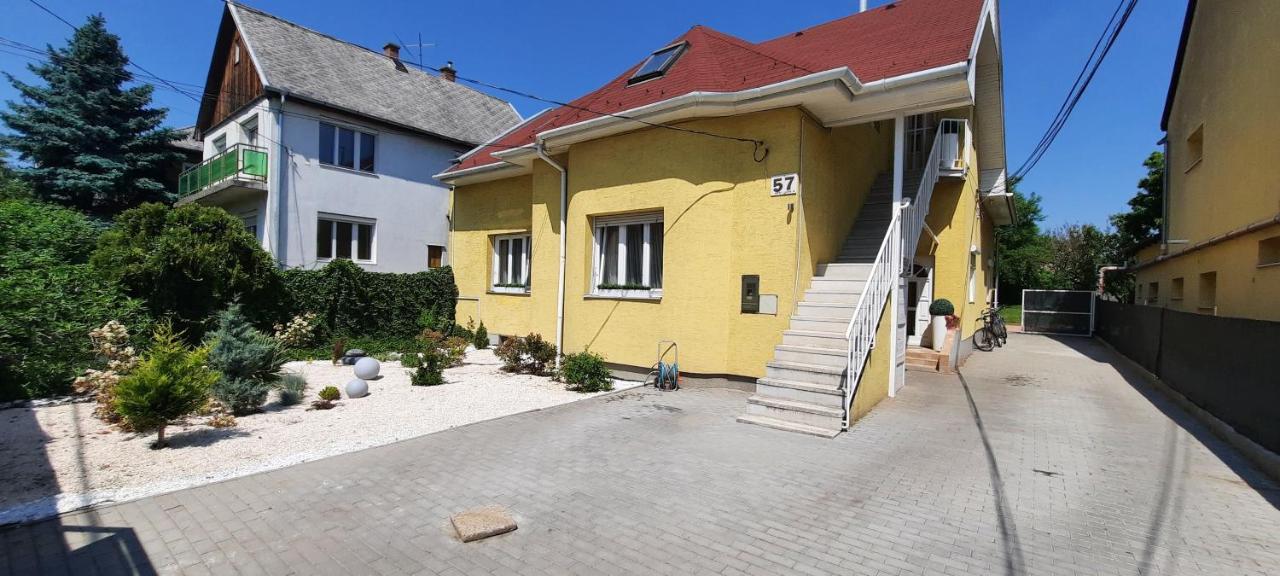 Hi-Bp Garden City Batsanyi Apartment 3 Rooms, Apartment Upstairs Near The City Train With Free Parking Budapeste Exterior foto