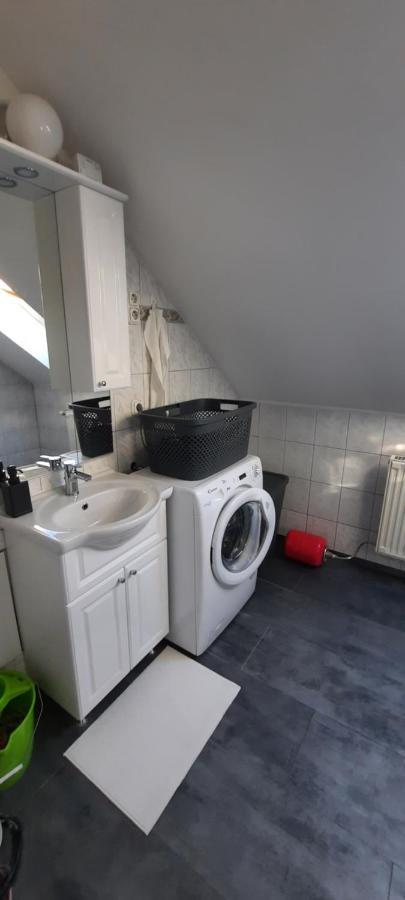 Hi-Bp Garden City Batsanyi Apartment 3 Rooms, Apartment Upstairs Near The City Train With Free Parking Budapeste Exterior foto