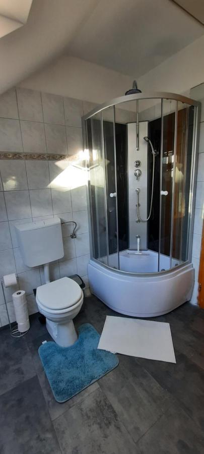 Hi-Bp Garden City Batsanyi Apartment 3 Rooms, Apartment Upstairs Near The City Train With Free Parking Budapeste Exterior foto
