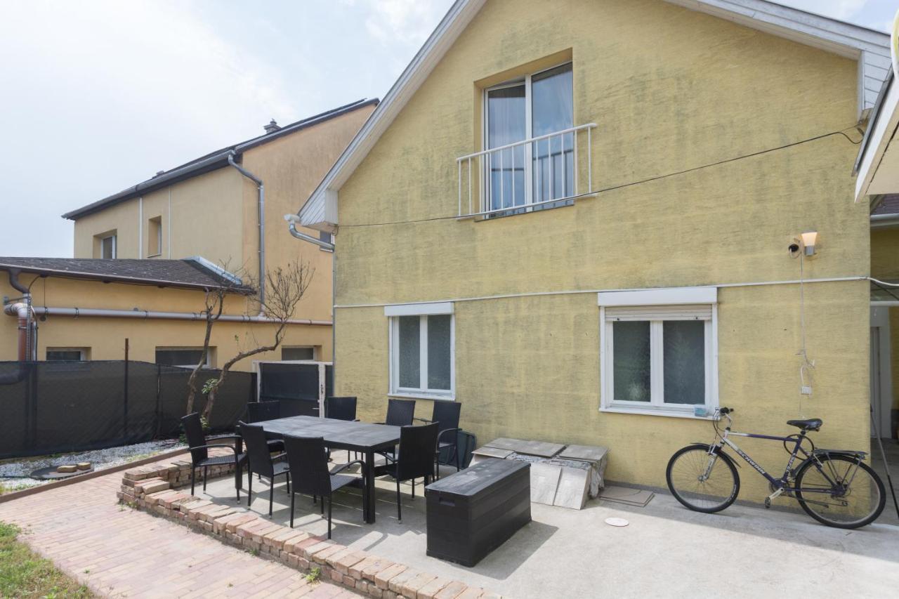 Hi-Bp Garden City Batsanyi Apartment 3 Rooms, Apartment Upstairs Near The City Train With Free Parking Budapeste Exterior foto