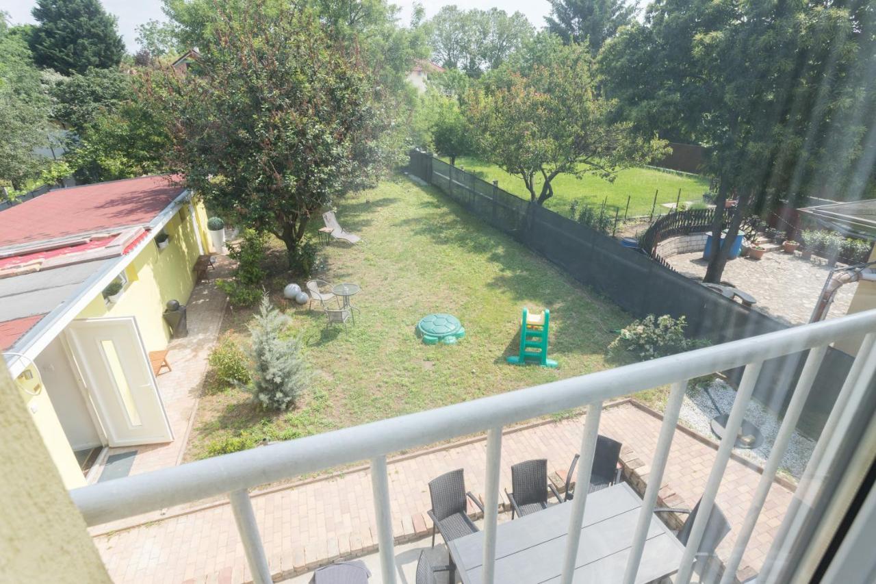 Hi-Bp Garden City Batsanyi Apartment 3 Rooms, Apartment Upstairs Near The City Train With Free Parking Budapeste Exterior foto