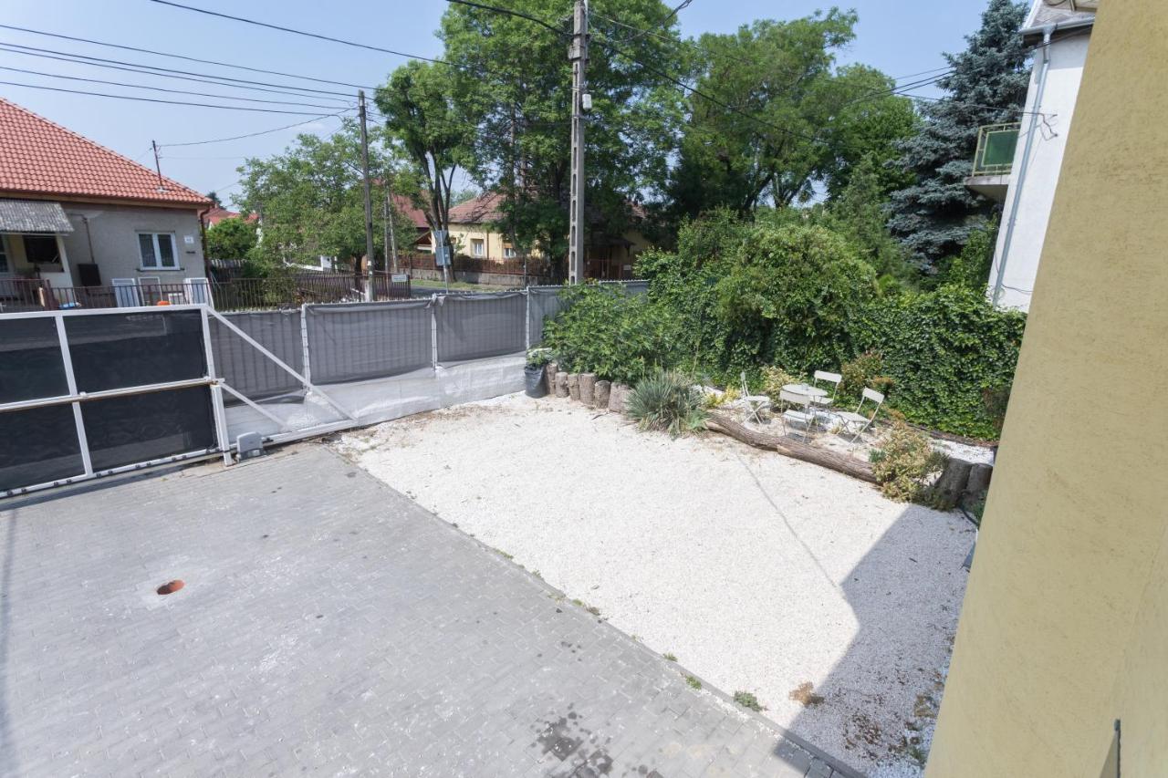 Hi-Bp Garden City Batsanyi Apartment 3 Rooms, Apartment Upstairs Near The City Train With Free Parking Budapeste Exterior foto