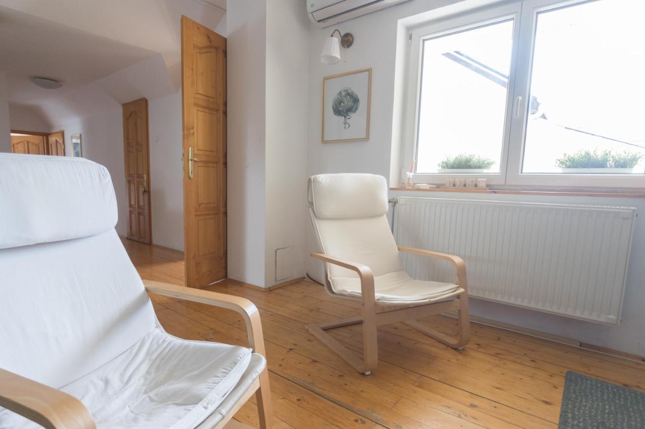 Hi-Bp Garden City Batsanyi Apartment 3 Rooms, Apartment Upstairs Near The City Train With Free Parking Budapeste Exterior foto